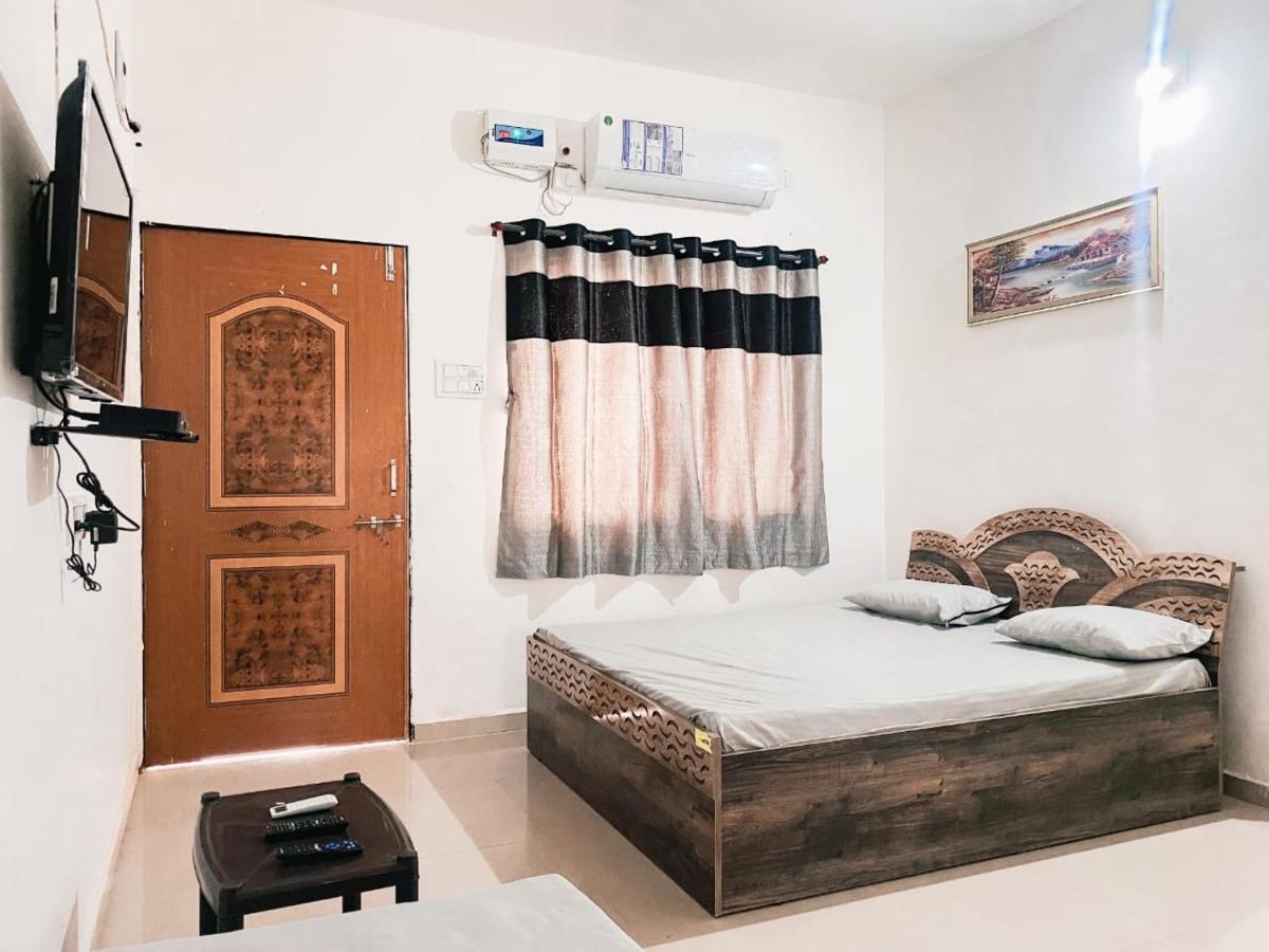 Mahadev Premium Homestay Garudeshwar ภายนอก รูปภาพ