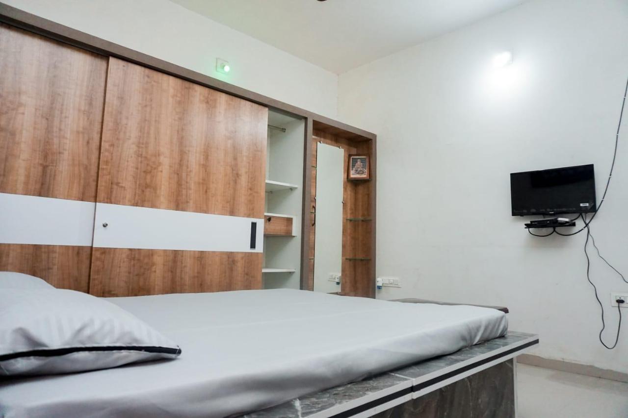 Mahadev Premium Homestay Garudeshwar ภายนอก รูปภาพ